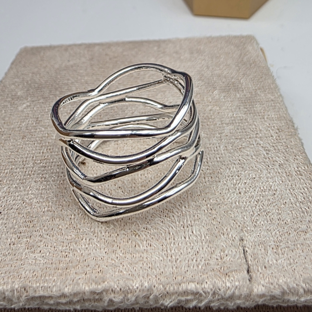 Elegant Silver Wave Ring (019)